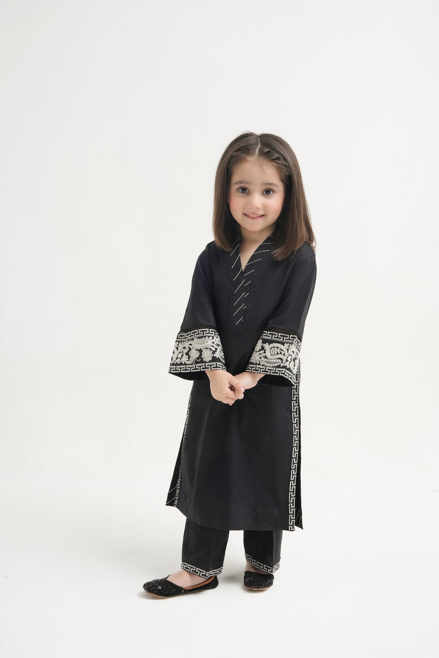 2 PIECE EMRODERED LAWN SUIT BLACK KV-1024